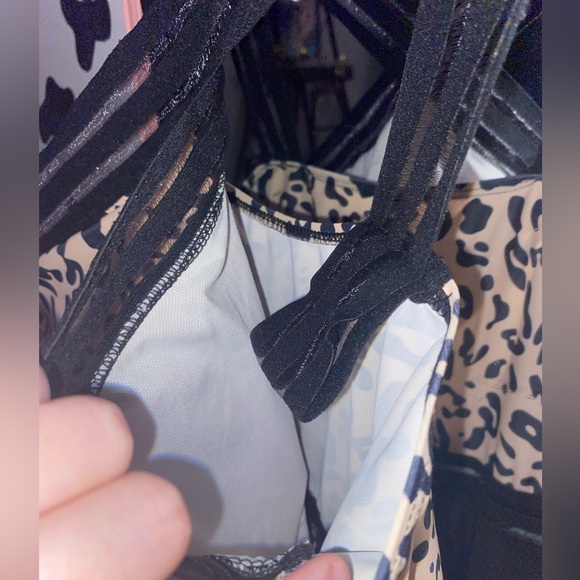 leopard halter top one piece size XL - Picture 3 of 5